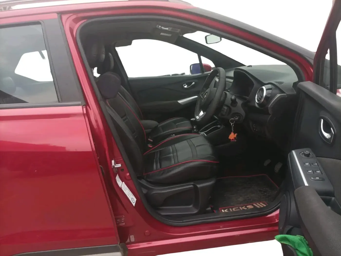 2019 Nissan Kicks XV 1.5, Petrol, Manual, 54,885 km, interior