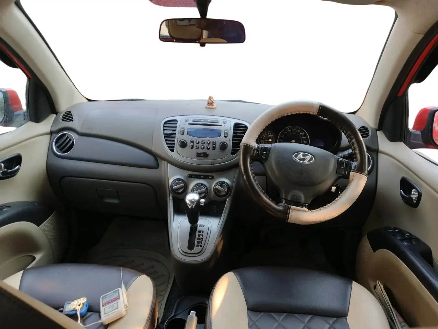 2011 Hyundai i10 ASTA 1.2 AT SUNROOF, Petrol, Automatic, 1,16,500 km, interior