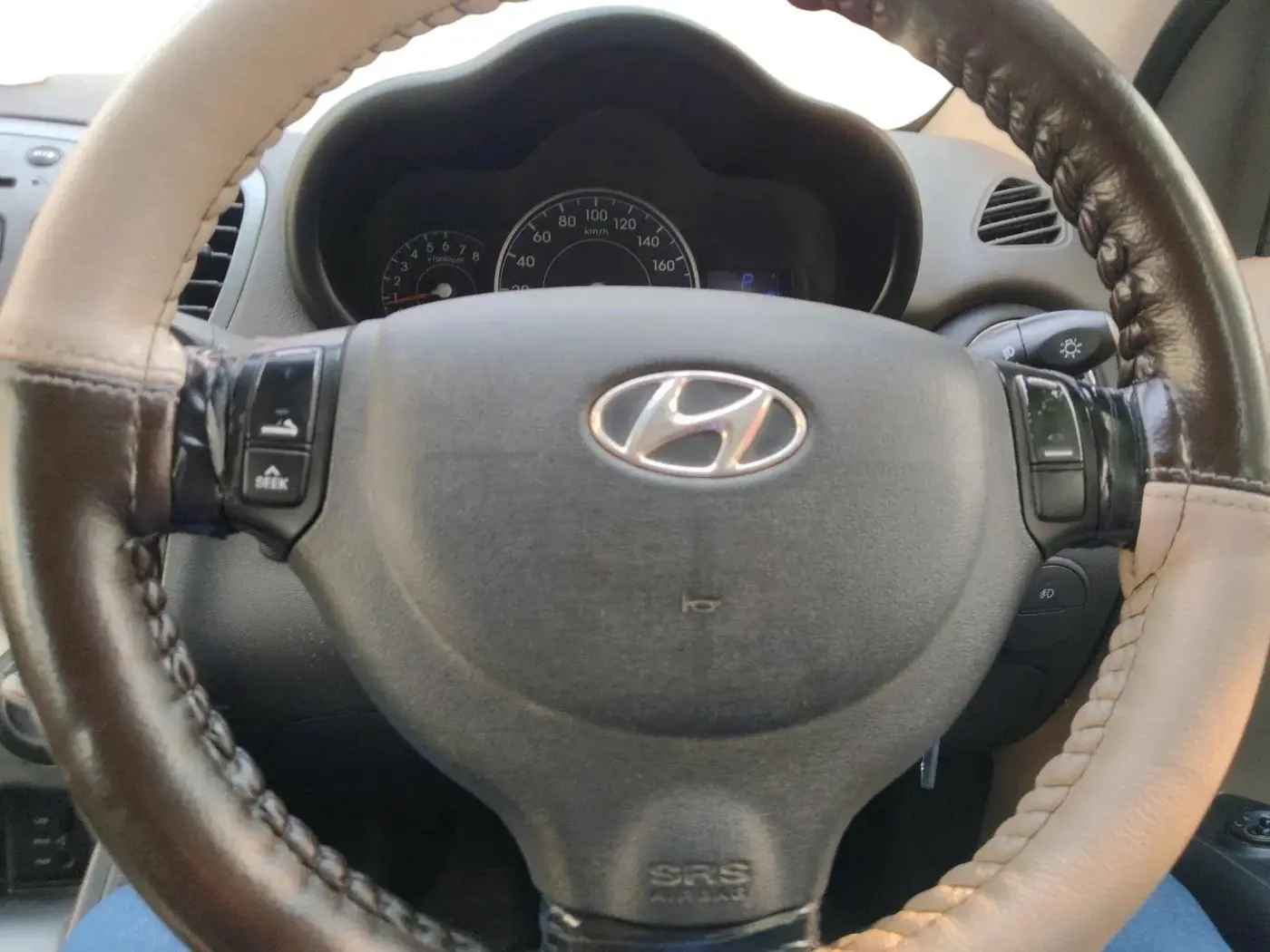 2011 Hyundai i10 ASTA 1.2 AT SUNROOF, Petrol, Automatic, 1,16,500 km, interior