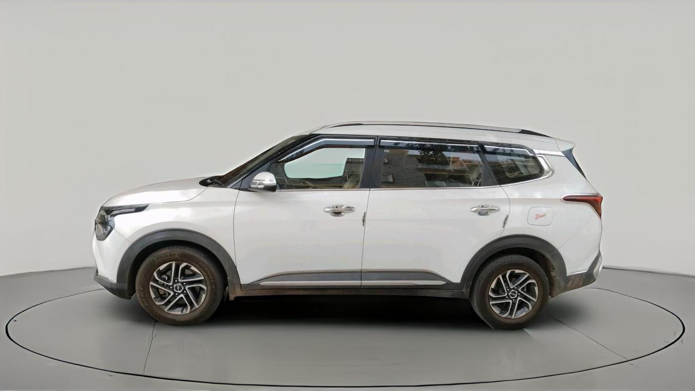 2022 KIA CARENS LUXURY PLUS 1.5 DIESEL AT 7 STR, Diesel, Automatic, 50,317 km, exterior