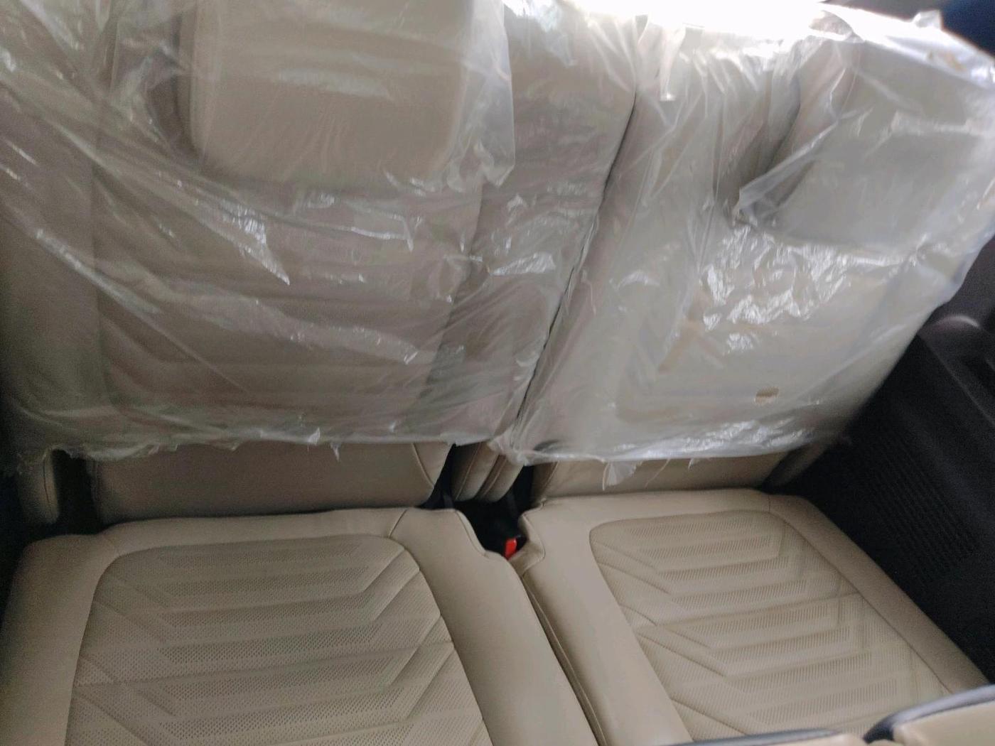 2022 KIA CARENS LUXURY PLUS 1.5 DIESEL AT 7 STR, Diesel, Automatic, 50,317 km, interior