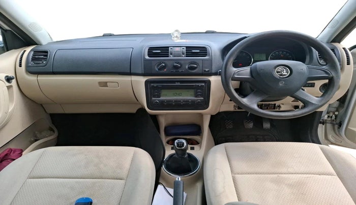 2013 Skoda Fabia ELEGANCE 1.2 MPI, Petrol, Manual, 1,19,057 km, interior