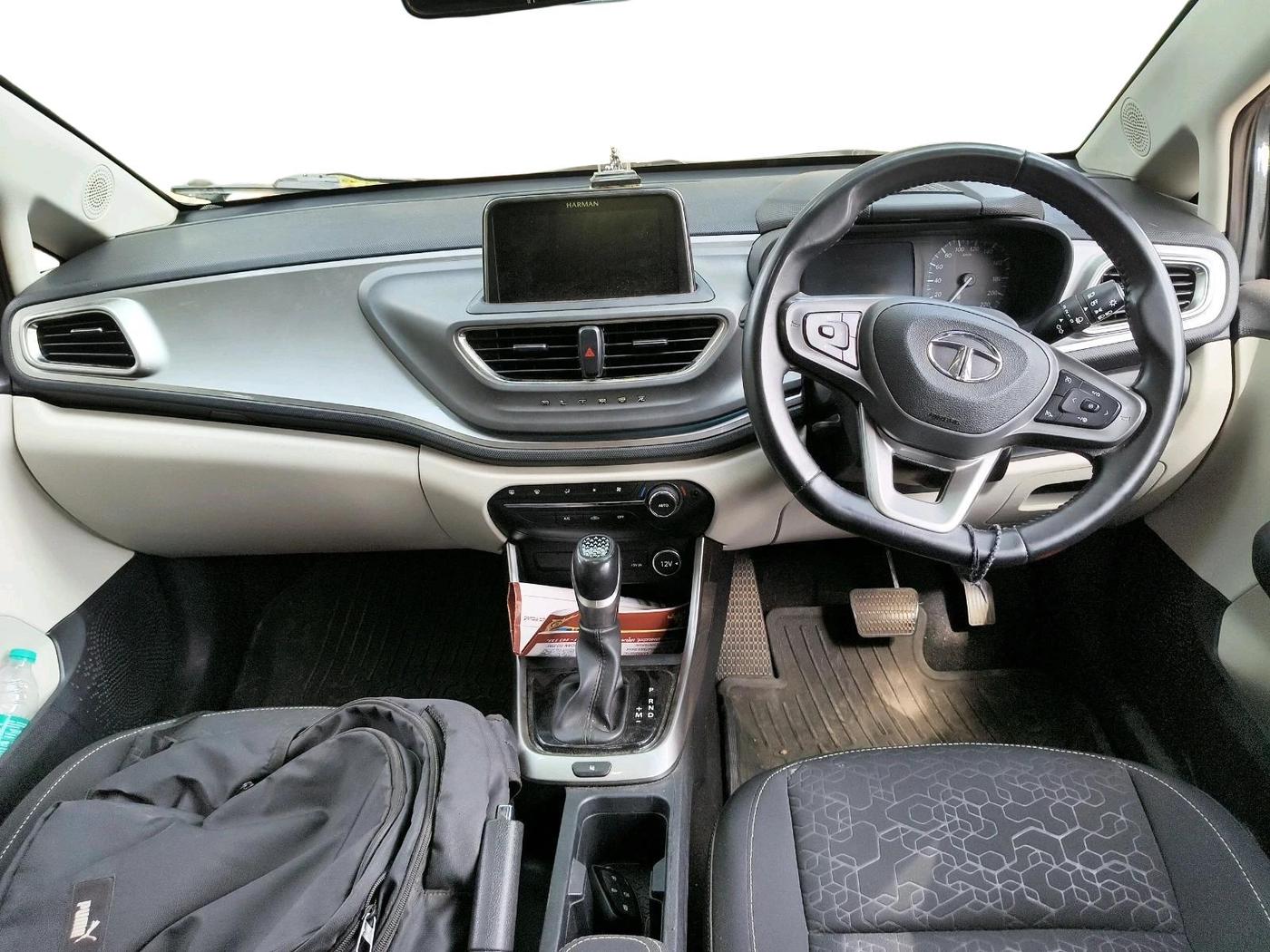 2023 Tata ALTROZ XZA, Petrol, Automatic, 36,424 km, interior