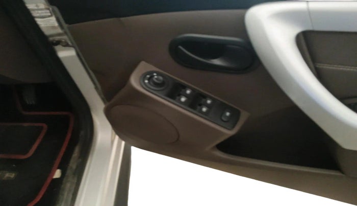 2018 Renault Duster RXS CVT, Petrol, Automatic, 29,852 km, interior