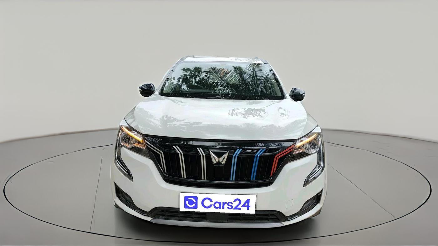 2021 Mahindra XUV700 AX 5 D MT 7 STR, Diesel, Manual, 95,572 km, exterior