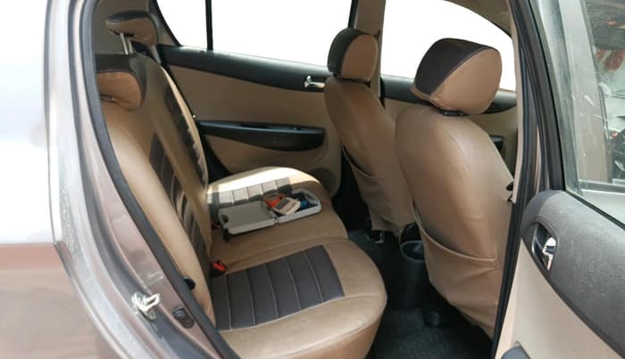 2014 Hyundai i20 SPORTZ 1.2, Petrol, Manual, 44,643 km, interior