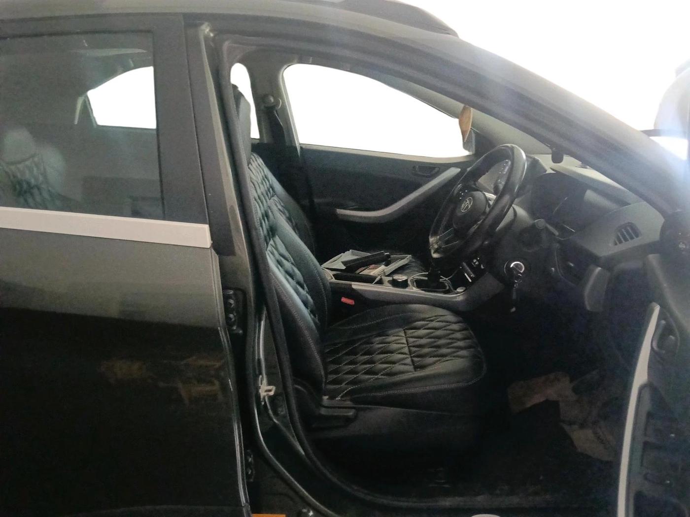 2022 Tata NEXON XM SUNROOF PETROL, Petrol, Manual, 53,205 km, interior