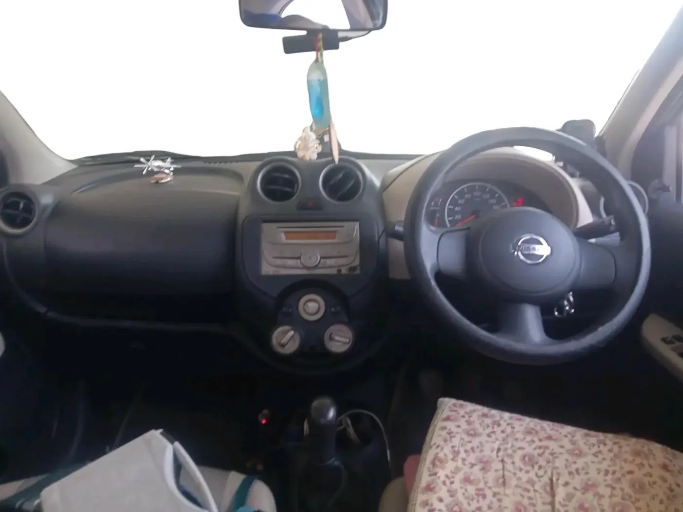2013 Nissan Micra Active XV, Petrol, Manual, 28,112 km, interior