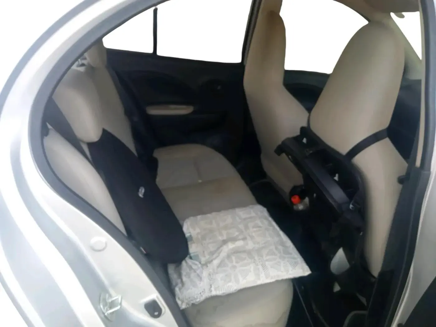 2013 Nissan Micra Active XV, Petrol, Manual, 28,112 km, interior