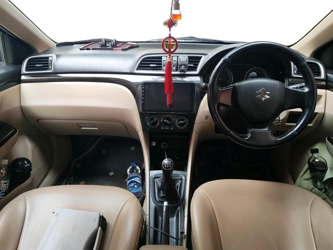 2014 Maruti Ciaz VXI, Petrol, Manual, 1,04,380 km, interior