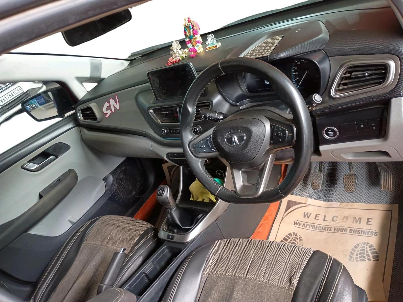 2020 Tata ALTROZ XZ PETROL, Petrol, Manual, 19,468 km, interior