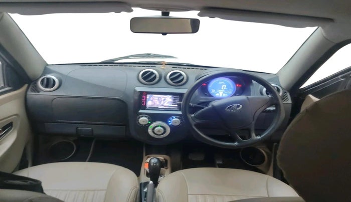 2017 Mahindra E20 Plus P6, Electric, Automatic, 20,550 km, interior