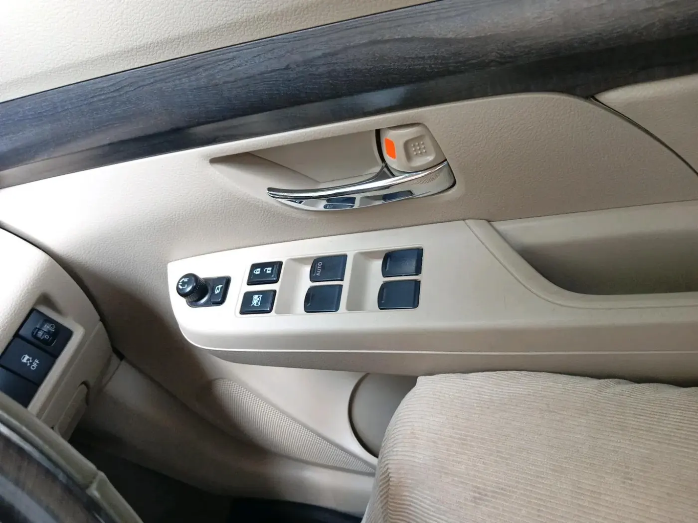 2024 Toyota RUMION V AT , Petrol, Automatic, 7,771 km, interior