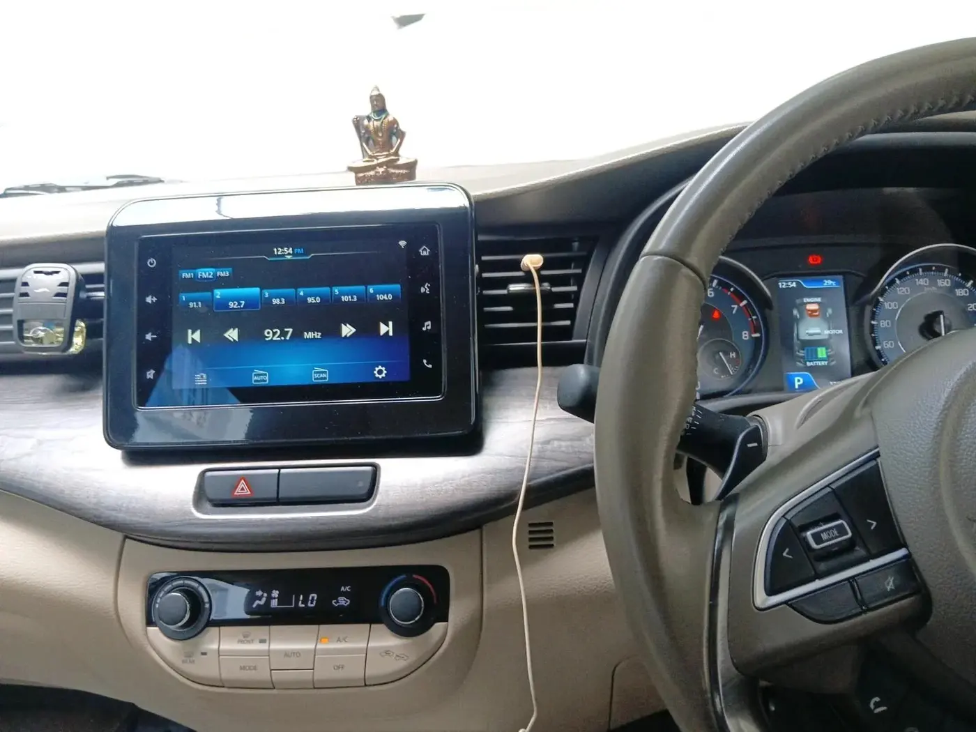 2024 Toyota RUMION V AT , Petrol, Automatic, 7,771 km, interior