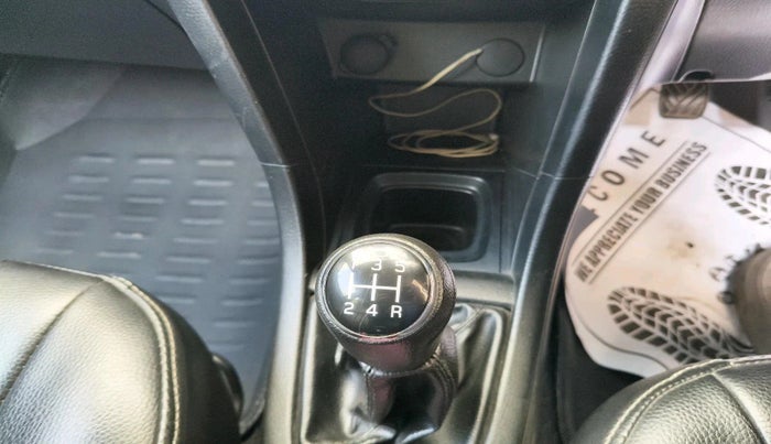 2013 Maruti Swift VDI, Diesel, Manual, 98,287 km, interior