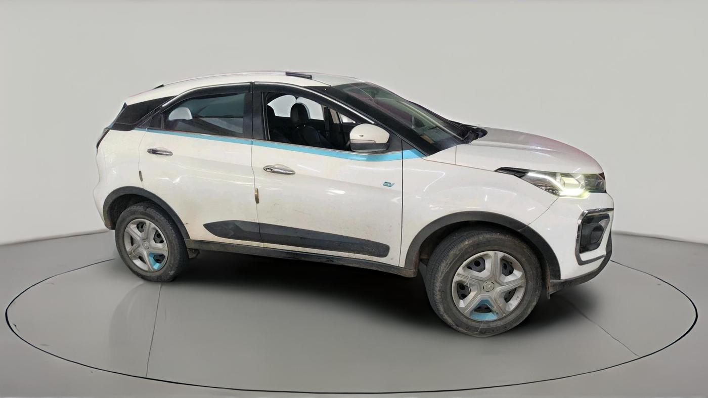 2022 Tata NEXON EV XM, Electric, Automatic, 46,696 km, exterior