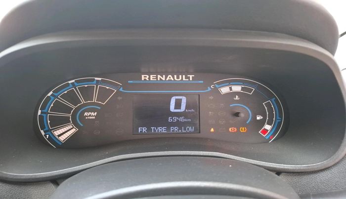 2023 Renault Kwid RXL 1.0 (O), Petrol, Manual, 6,950 km, interior