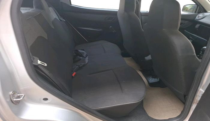 2023 Renault Kwid RXL 1.0 (O), Petrol, Manual, 6,950 km, interior