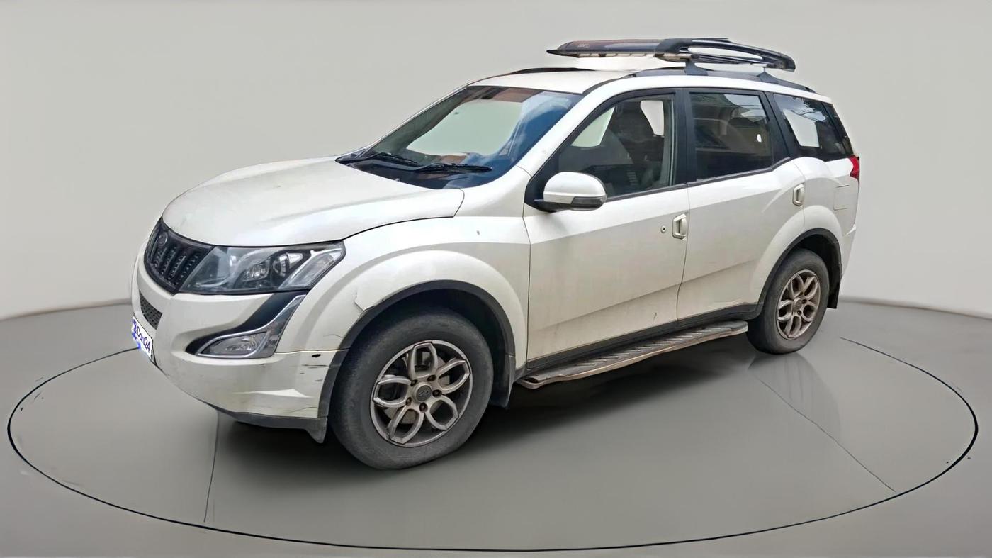 2016 Mahindra XUV500 W6, Diesel, Manual, 87,588 km, exterior