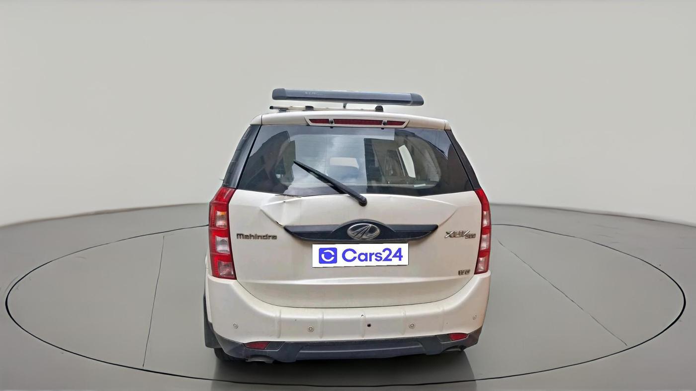 2016 Mahindra XUV500 W6, Diesel, Manual, 87,588 km, exterior