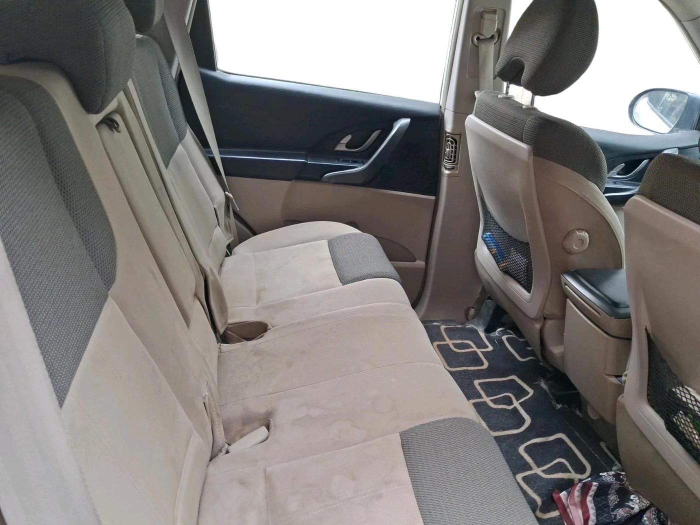 2016 Mahindra XUV500 W6, Diesel, Manual, 87,588 km, interior