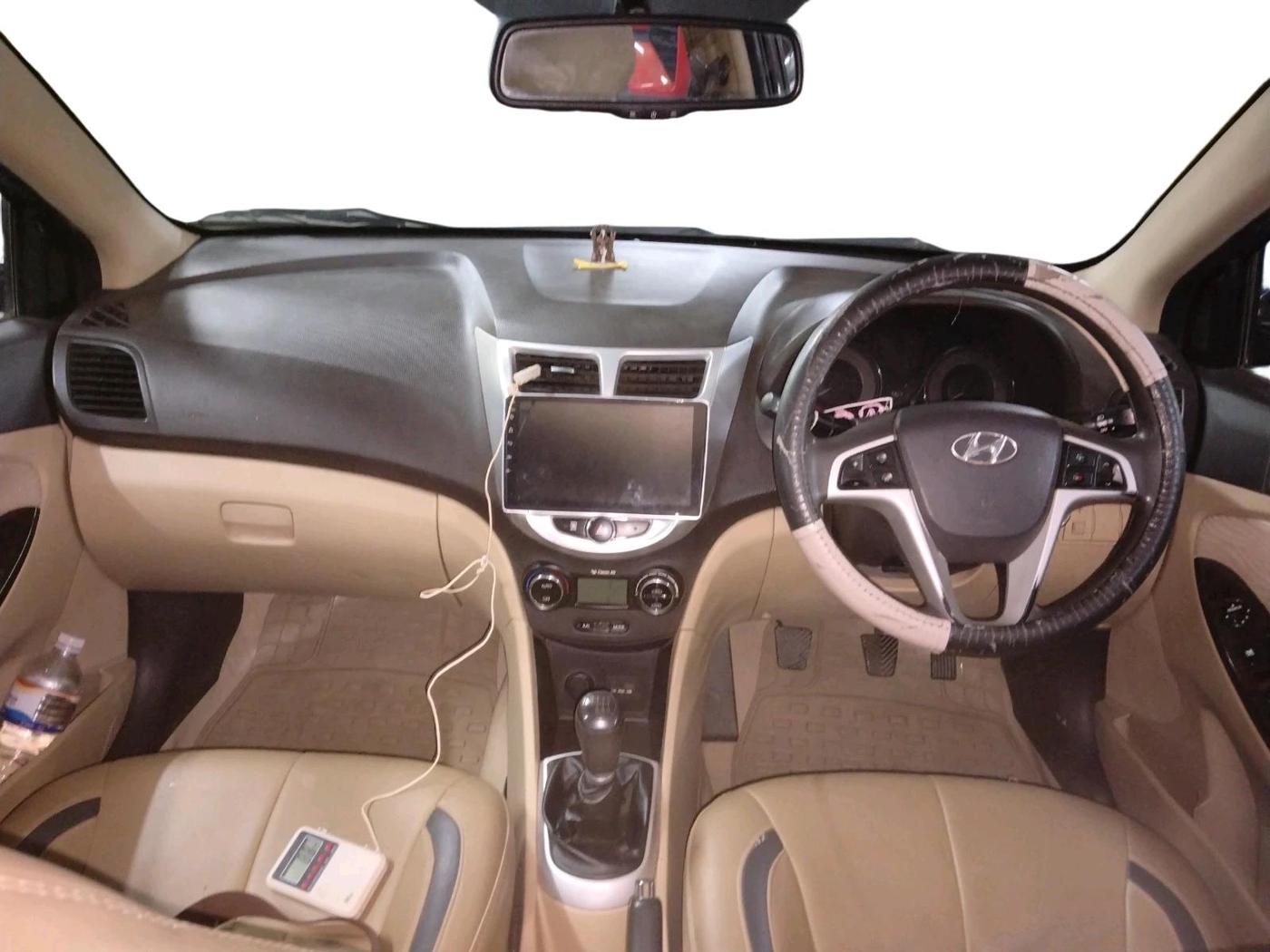 2013 Hyundai Verna FLUIDIC 1.6 CRDI SX, Diesel, Manual, 1,25,860 km, interior