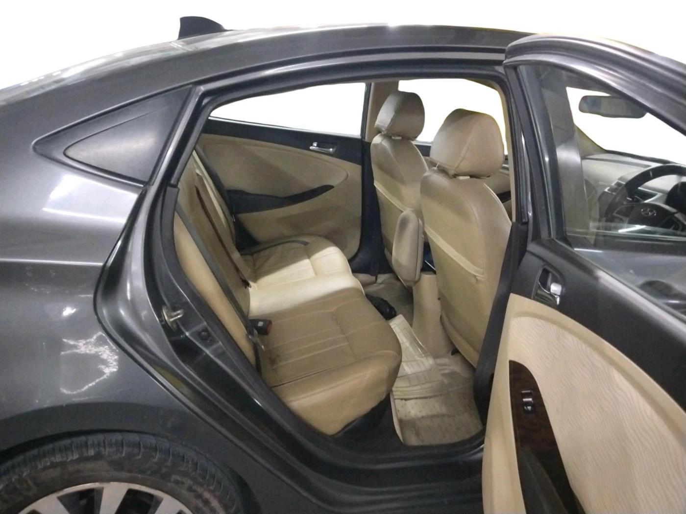 2013 Hyundai Verna FLUIDIC 1.6 CRDI SX, Diesel, Manual, 1,25,860 km, interior