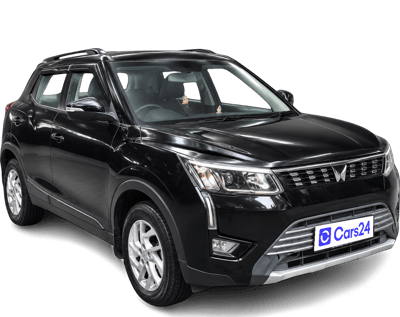 2024 Mahindra XUV300 - SUV - Petrol - Manual - ₹9.80 lakh