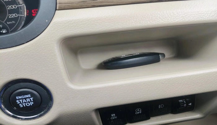 2021 Maruti Ciaz ALPHA  AT 1.5 SHVS PETROL, Petrol, Automatic, 53,241 km, interior