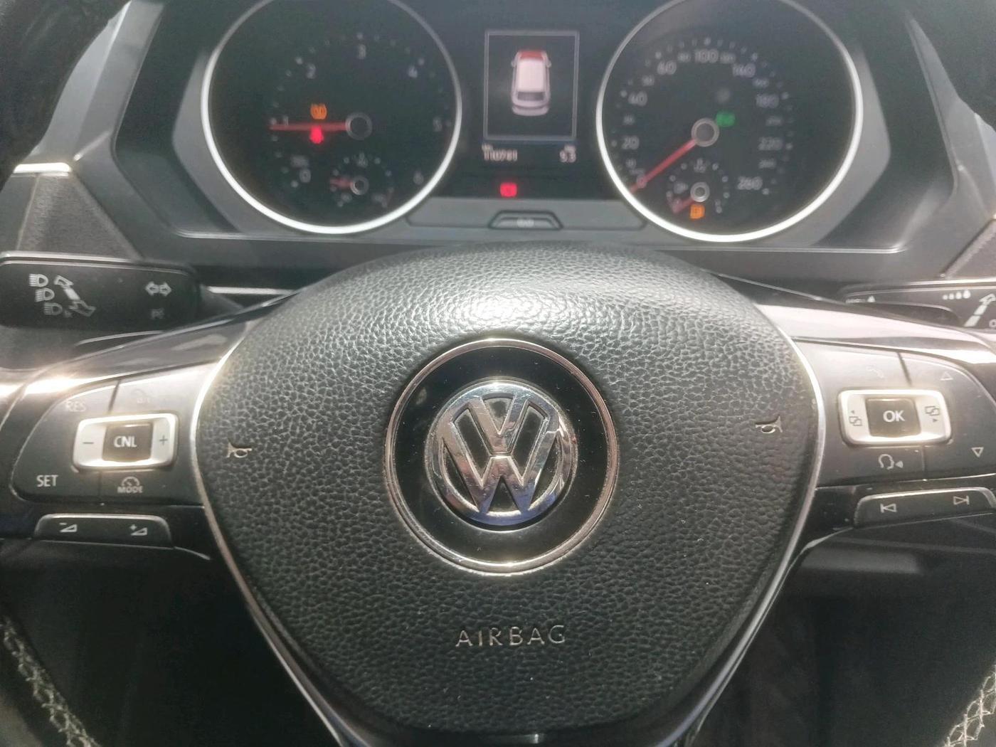 2018 Volkswagen TIGUAN HIGHLINE TDI AT, Diesel, Automatic, 1,10,810 km, interior