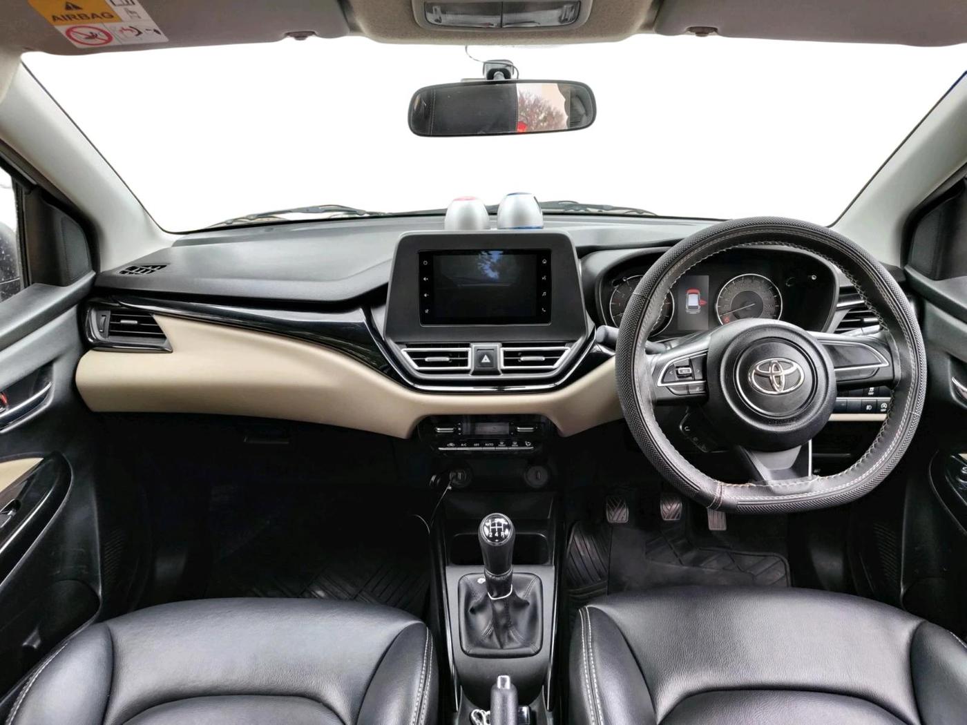 2023 Toyota Glanza G, Petrol, Manual, 51,200 km, interior