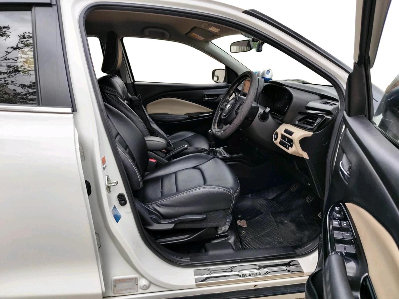 2023 Toyota Glanza G, Petrol, Manual, 51,200 km, interior