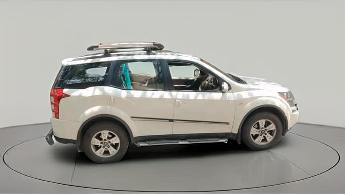 2013 Mahindra XUV500 W8, Diesel, Manual, 70,890 km, exterior