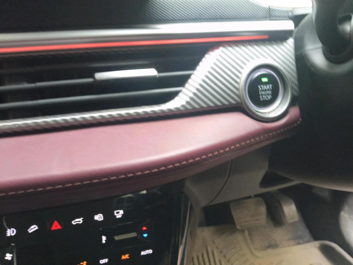 2025 Tata Curvv Accomplished S 1.2 Petrol 7DCA, Petrol, Automatic, 21,811 km, interior