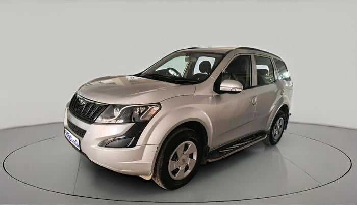2016 Mahindra XUV500 W4, Diesel, Manual, 36,776 km, exterior