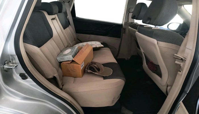 2016 Mahindra XUV500 W4, Diesel, Manual, 36,776 km, interior