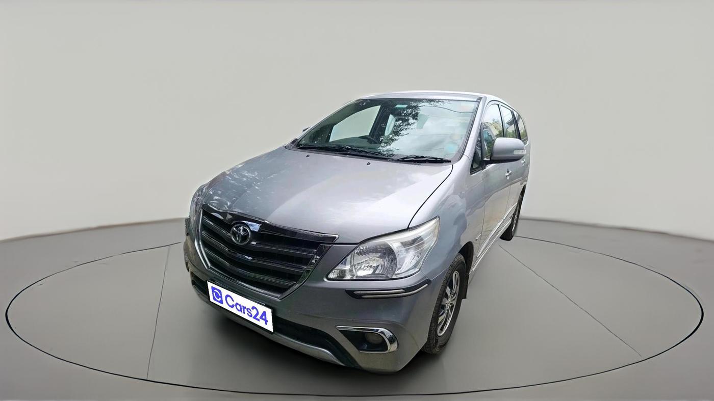 2015 Toyota Innova 2.5 VX 7 STR, Diesel, Manual, 1,17,817 km, exterior