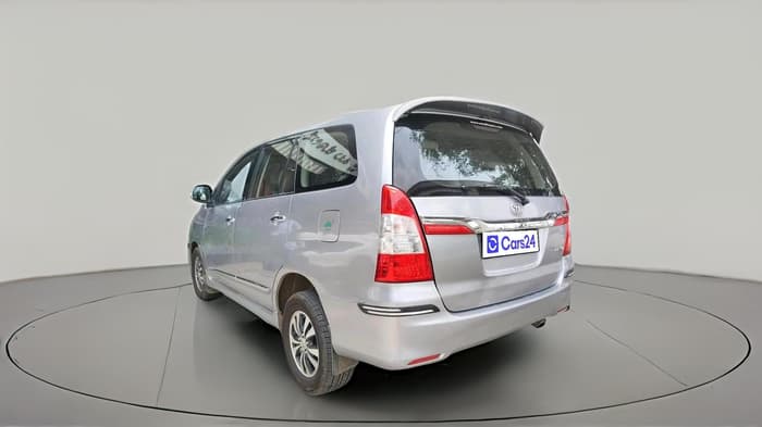 2015 Toyota Innova 2.5 VX 7 STR, Diesel, Manual, 1,17,817 km, exterior