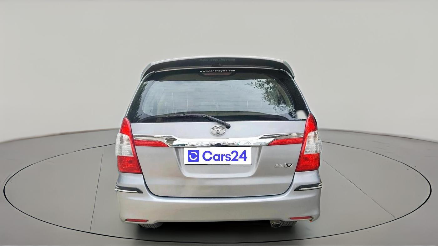 2015 Toyota Innova 2.5 VX 7 STR, Diesel, Manual, 1,17,817 km, exterior