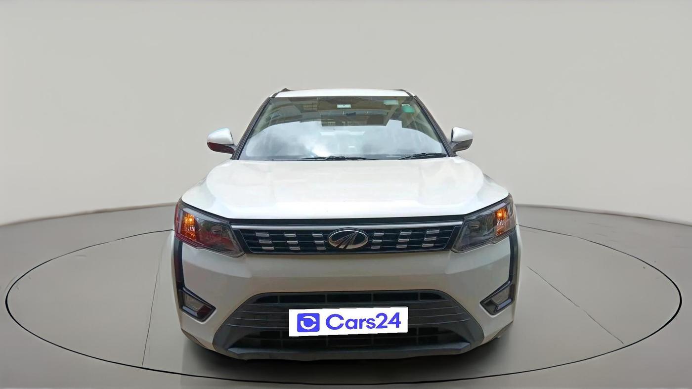 2022 Mahindra XUV300 W6 1.5 Diesel, Diesel, Manual, 51,757 km, exterior