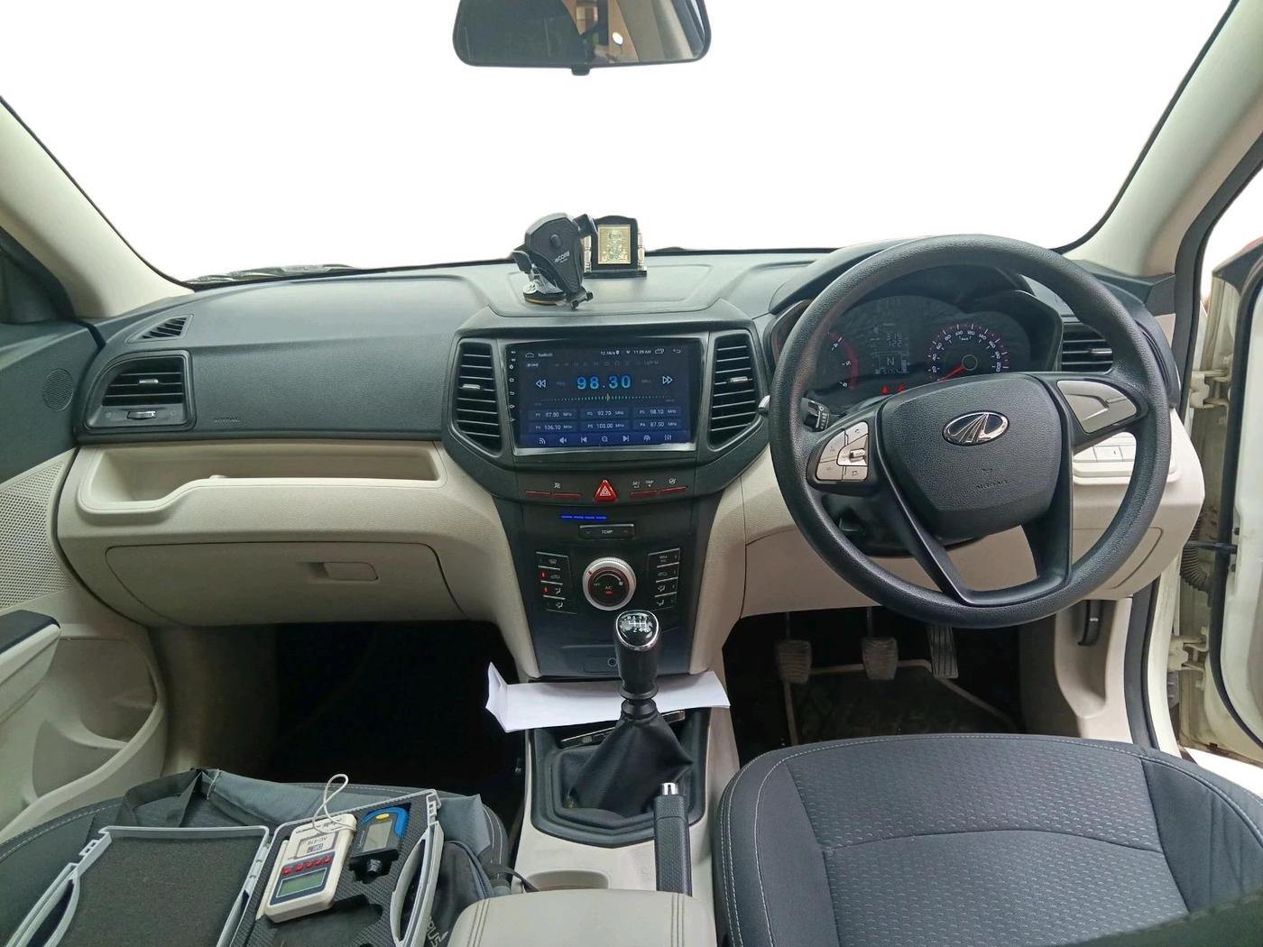 2022 Mahindra XUV300 W6 1.5 Diesel, Diesel, Manual, 51,757 km, interior