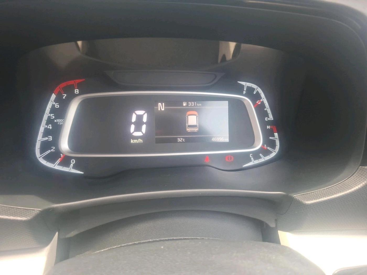 2022 KIA SONET HTX 1.0 IMT, Petrol, Manual, 46,996 km, interior