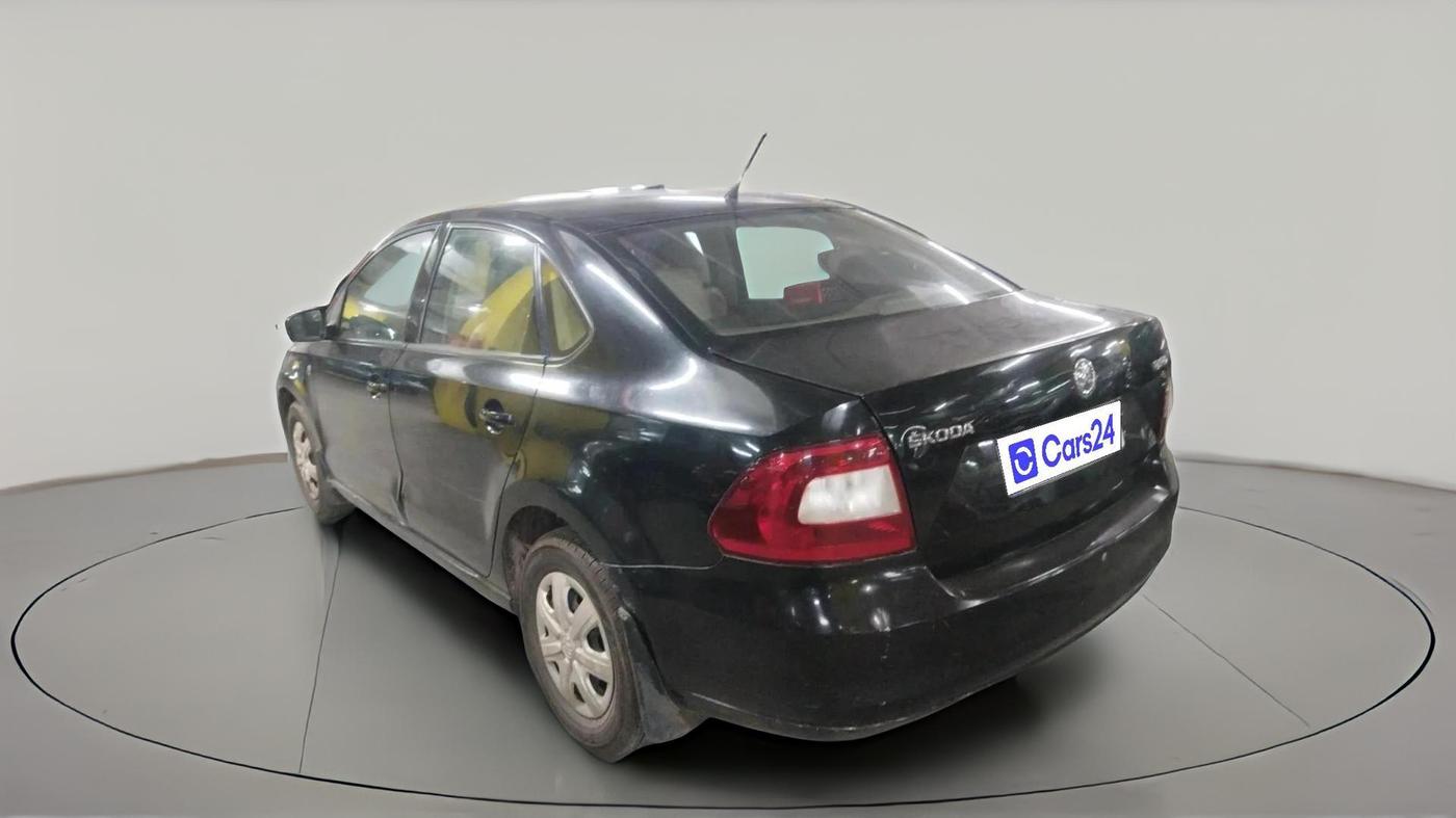 2013 Skoda Rapid AMBITION 1.6 MPI AT PLUS, Petrol, Automatic, 1,14,720 km, exterior
