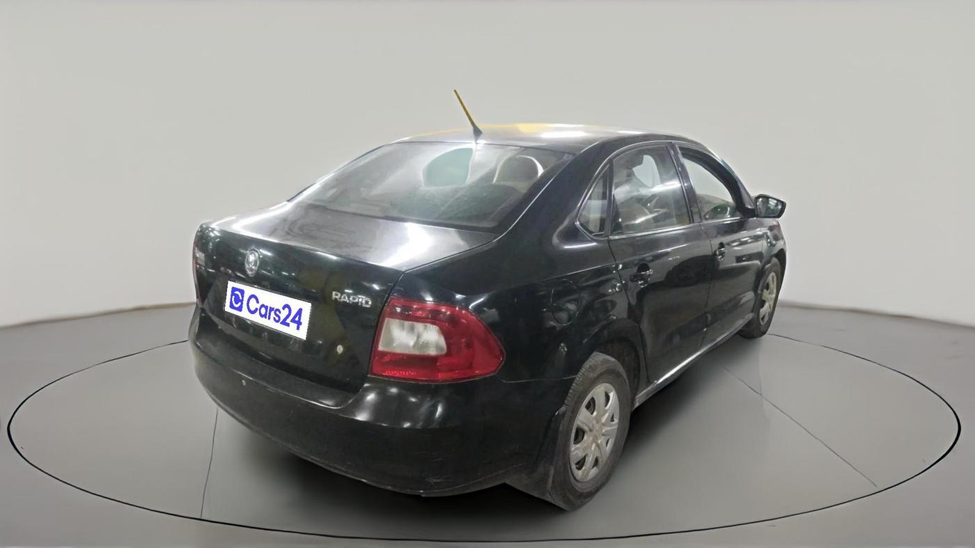 2013 Skoda Rapid AMBITION 1.6 MPI AT PLUS, Petrol, Automatic, 1,14,720 km, exterior