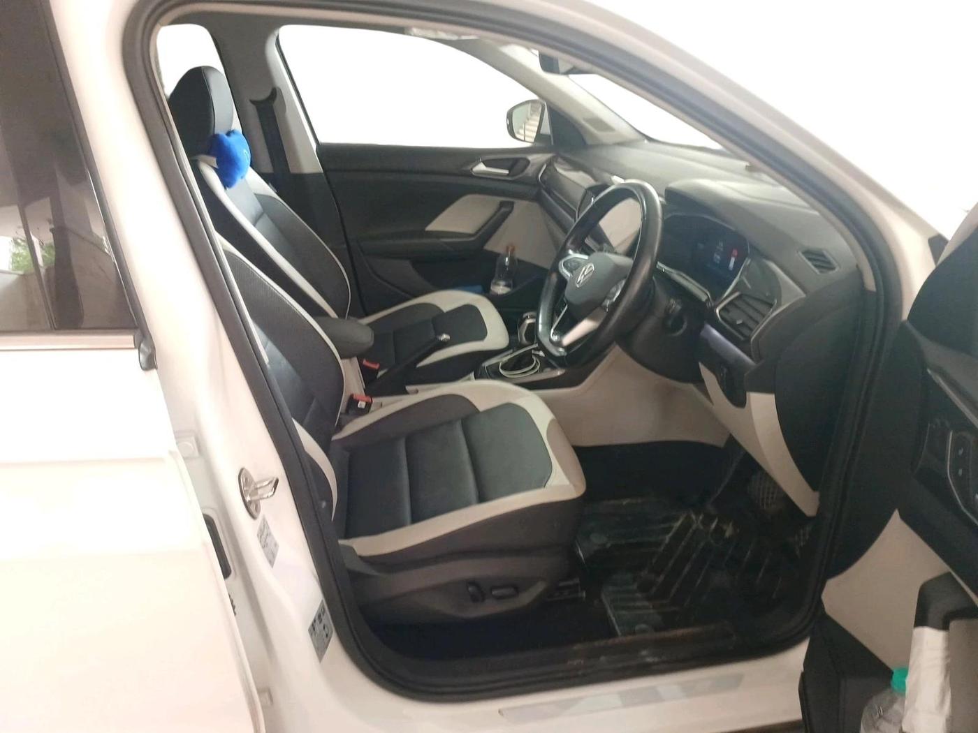 2024 Volkswagen TAIGUN TOPLINE 1.0 TSI AT, Petrol, Automatic, 21,819 km, interior