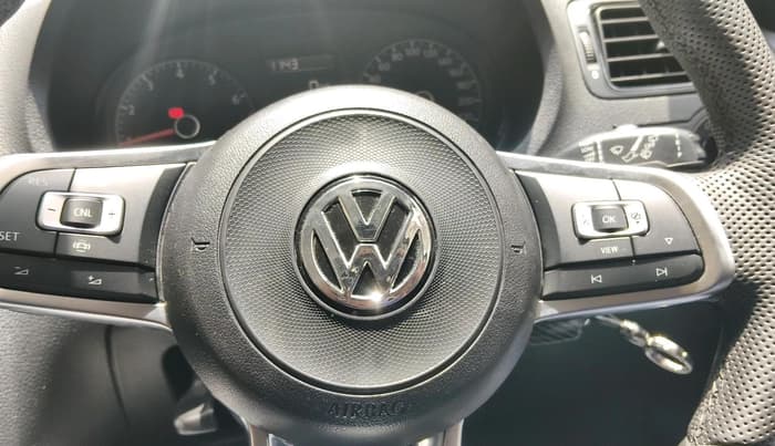 2017 Volkswagen Polo COMFORTLINE 1.2L, Petrol, Manual, 70,465 km, interior