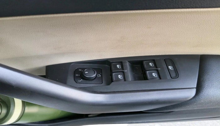 2023 Skoda SLAVIA STYLE 1.5L TSI DSG, Petrol, Automatic, 50,437 km, interior