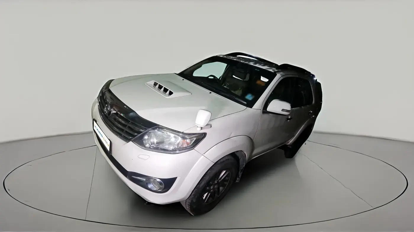 2015 Toyota Fortuner 3.0 4X2 MT, Diesel, Manual, 1,45,202 km, exterior
