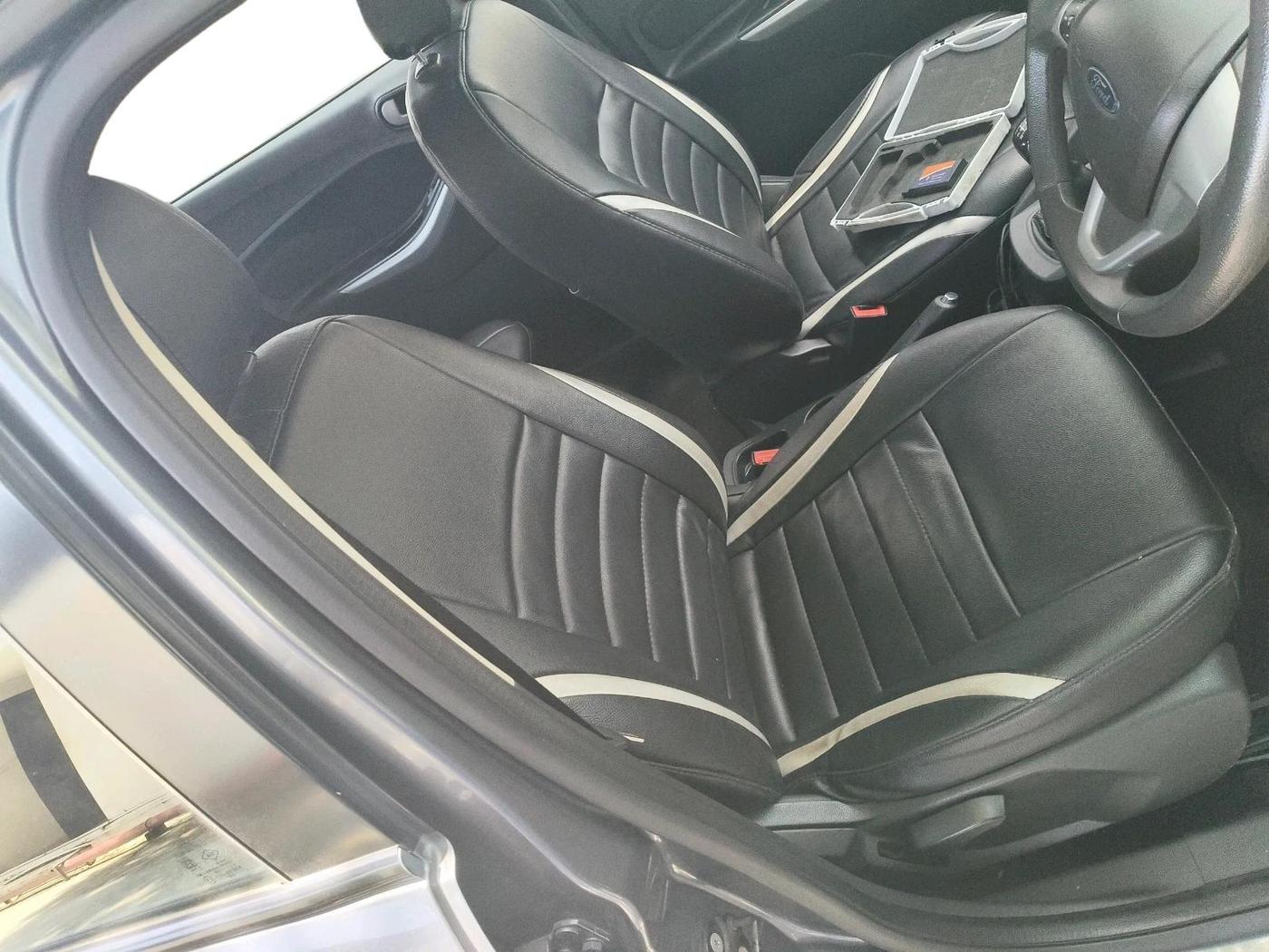 2016 Ford New Figo TITANIUM 1.2 PETROL MT, Petrol, Manual, 75,853 km, interior