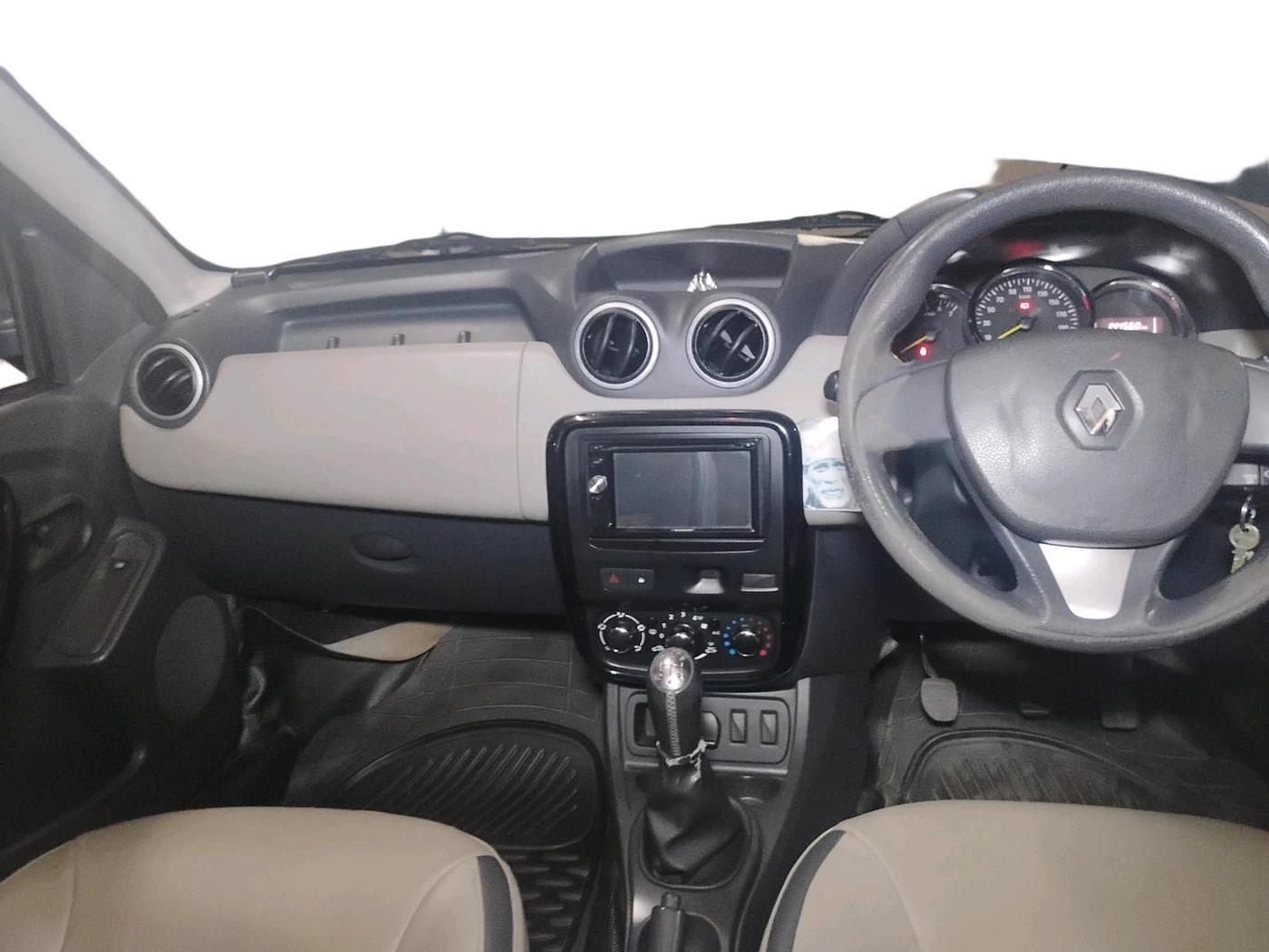 2015 Renault Duster 85 PS RXL DIESEL, Diesel, Manual, 1,44,560 km, interior